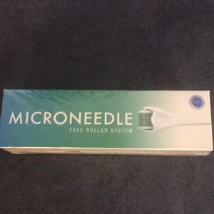 Microneedle face roller system - New, Sealed box